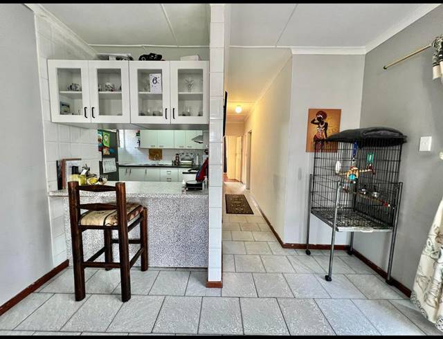 3 BEDROOM HOUSE FOR SALE IN SILVERSANDS